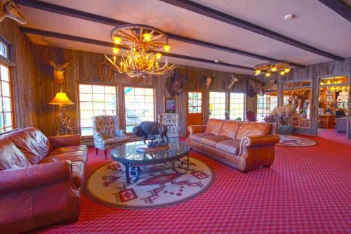 Virginian Lodge lounge